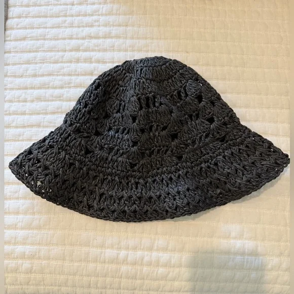 Urban Outfitters Bucket Hat - Picture 2 of 3